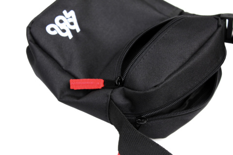 LISTONOSZKA SMALL SHOULDER BAG (BLACK/RED) LISTONOSZKA SMALL SHOULDER BAG (BLACK/RED)